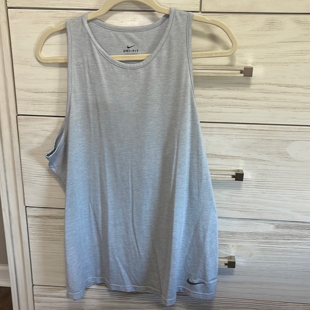 Nike tank